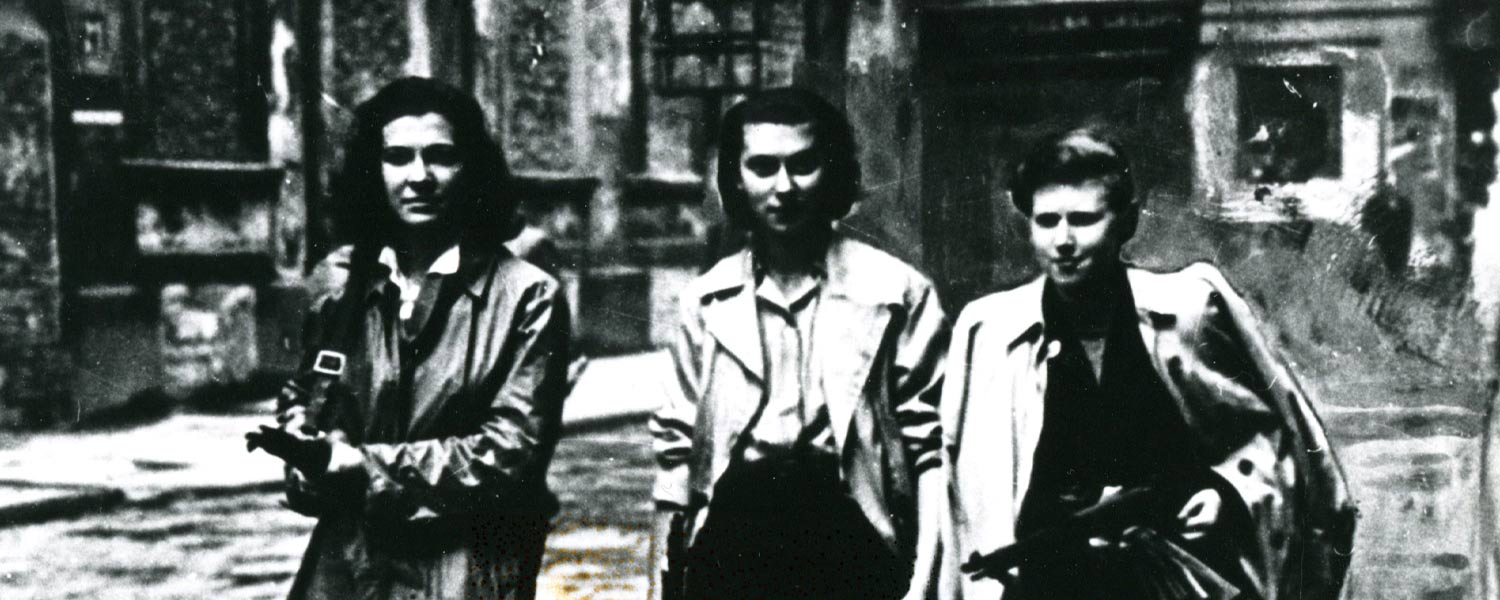 DONNA: WOMEN IN REVOLT